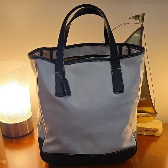 Coach Excellent Condition HAMPTON Large Canvas Tote Vintage 7725 - Picture 1 of 8